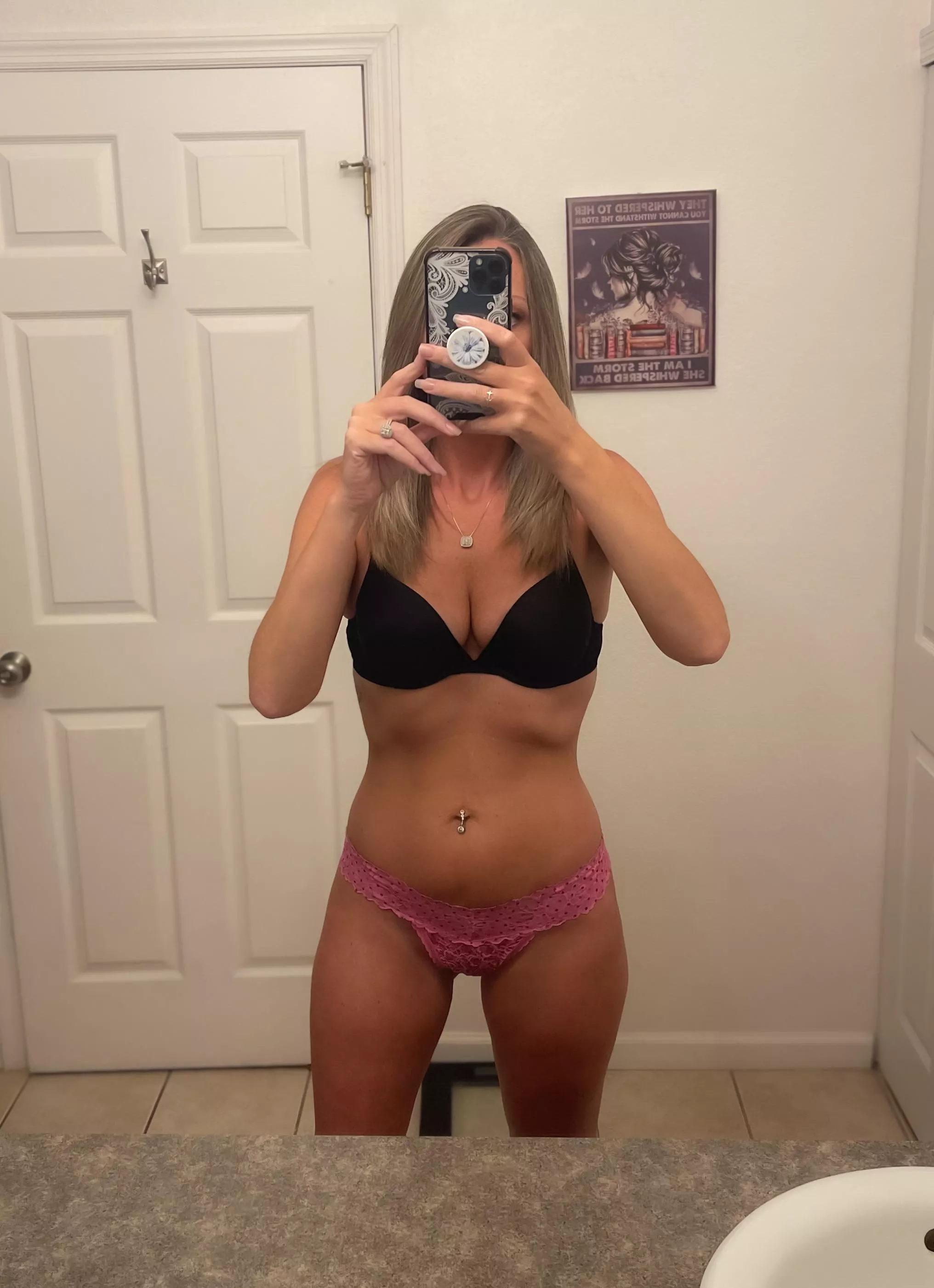 Enjoying my Sunday😘