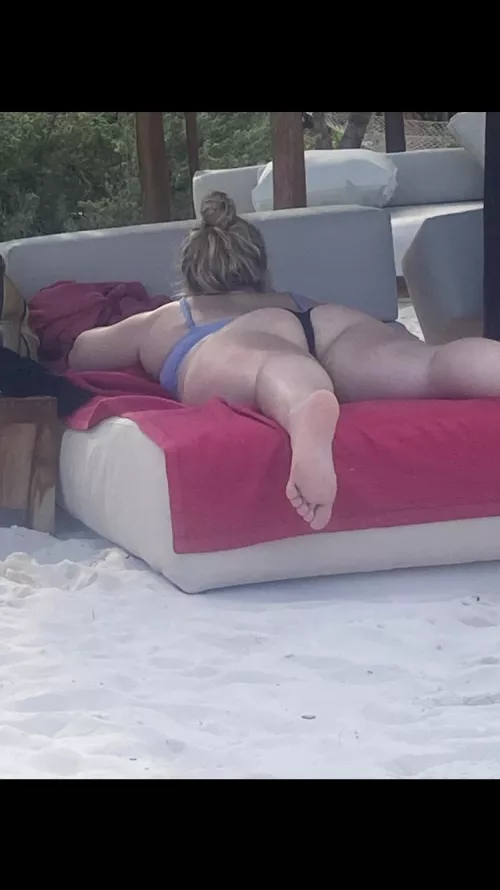 Hey! Hope you like the bikini