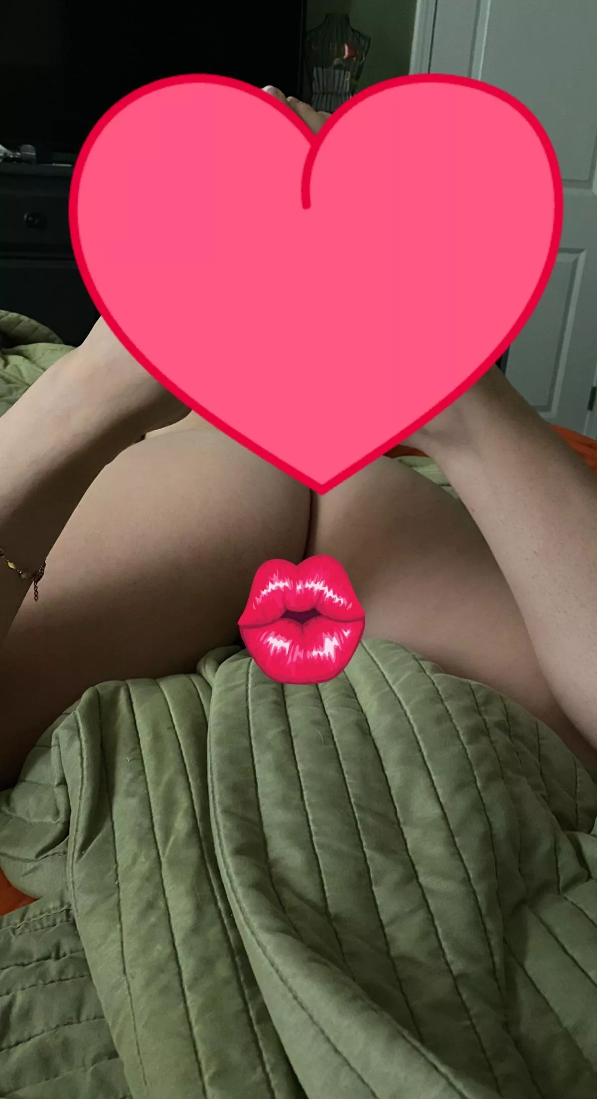 I know you and hubby wanna see my cute little body and feet and imagine what y’all would do to me