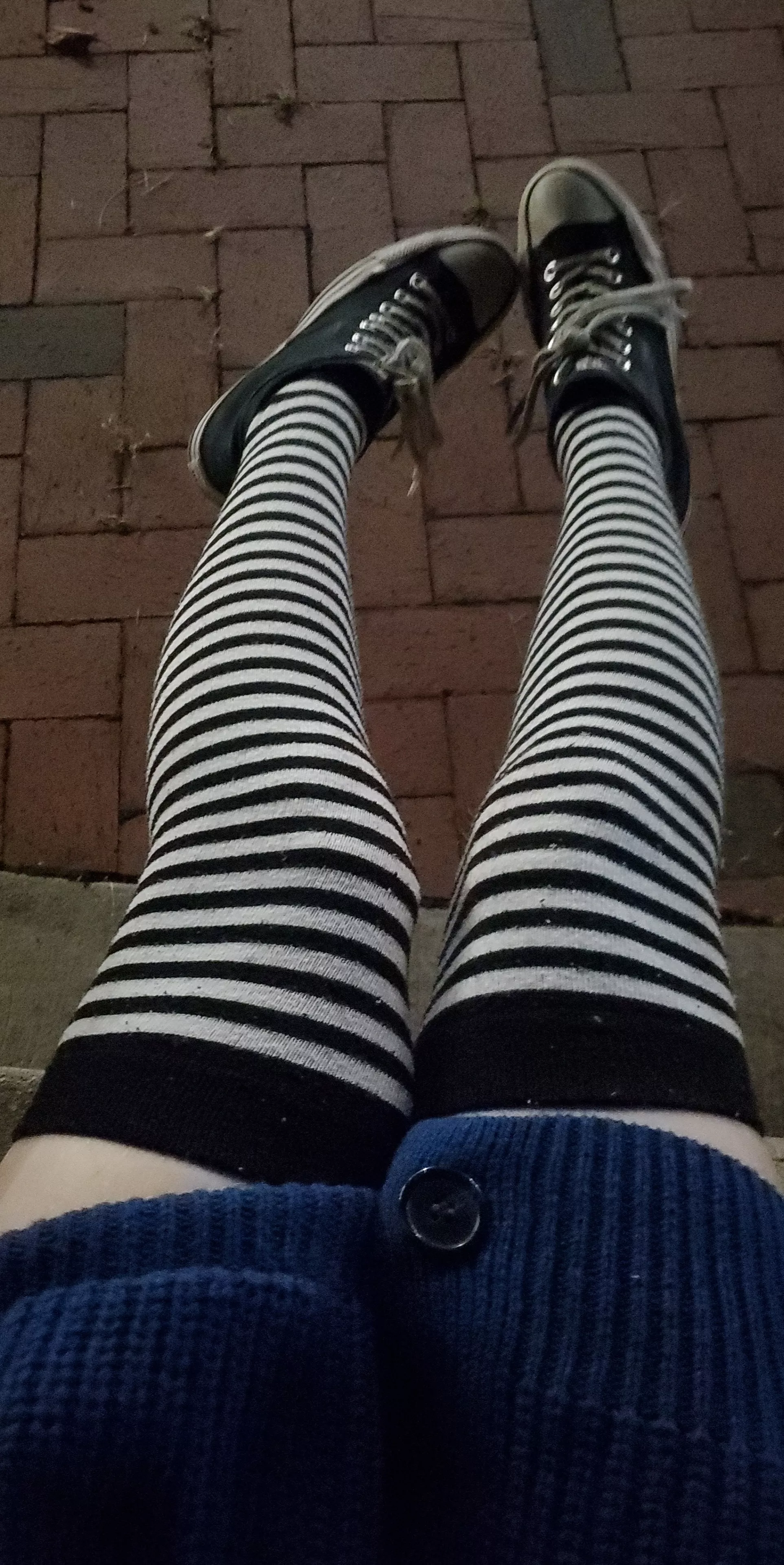 I need more thigh highs :((💕 hmu :)