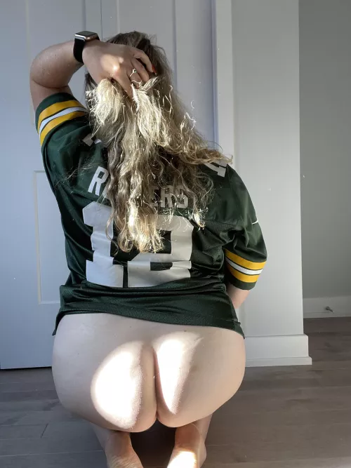 I’ll be going live this afternoon just before kickoff 😘 come enjoy a free 3-day trial 👅