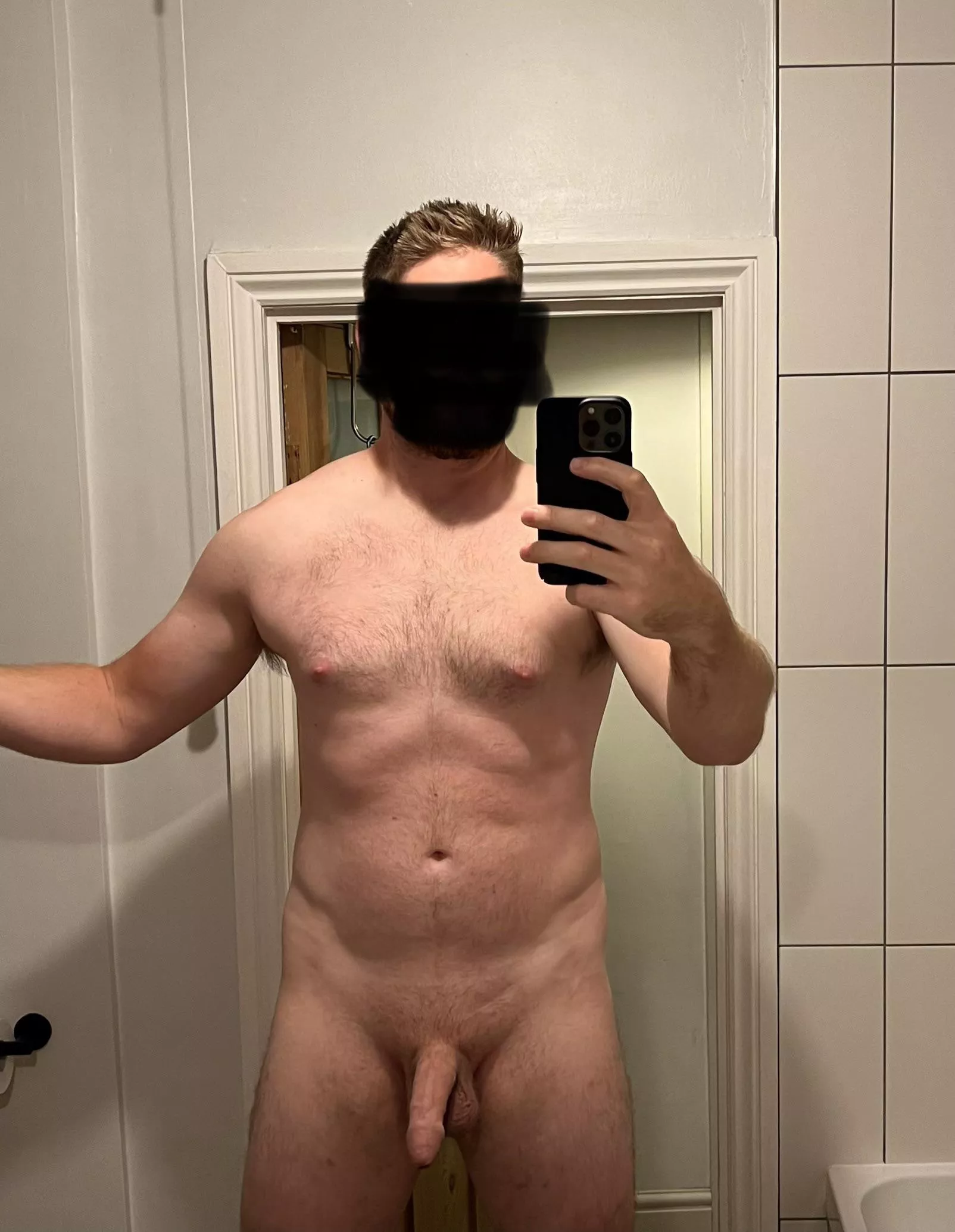 [m]35 dad bod. Been trying to get back in shape the last few weeks. Be honest.