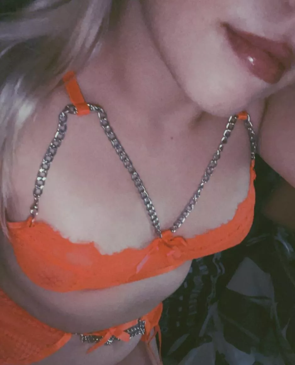 This Barbie wanna play dirty, can you stand it? 💓🍭💦