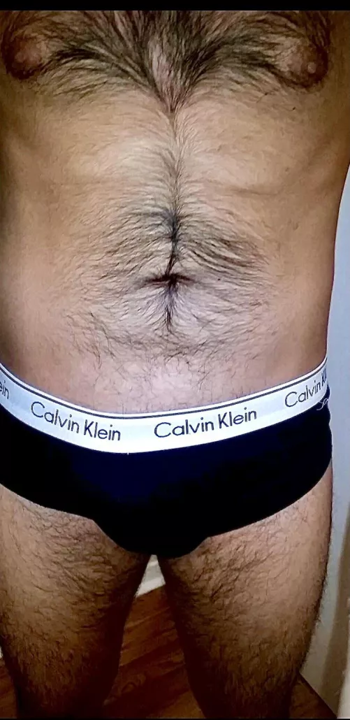 Who here also hated their body hair growing up and shaved it any time they could? Now we have men worshiping our bodies 😍