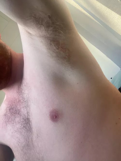 Who would lick, bit of a nip shot as well 👅