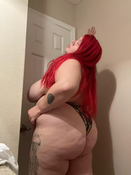 Come caress my curves…