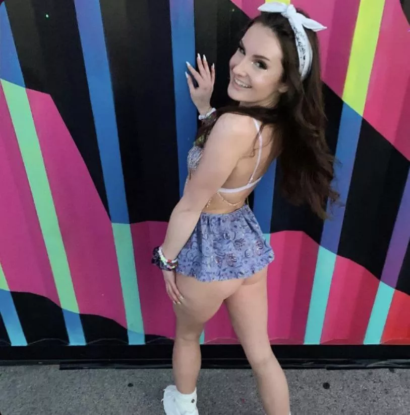 Girl next door vibes ☺️