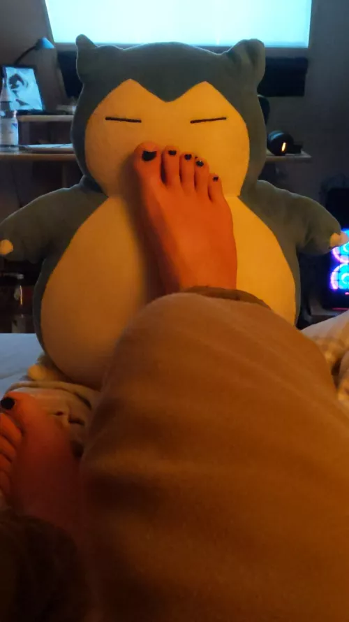Good old days when I've been in my Femboy-state. Snorlax always had to suffer a little.🫠