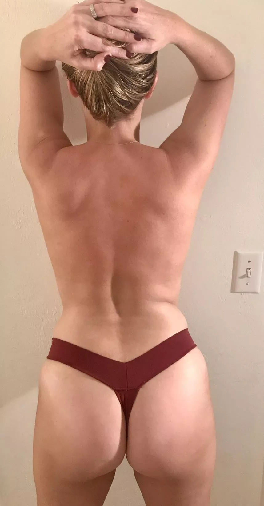 Hey there - I am a 41 y/o MILF and hotwife [image]