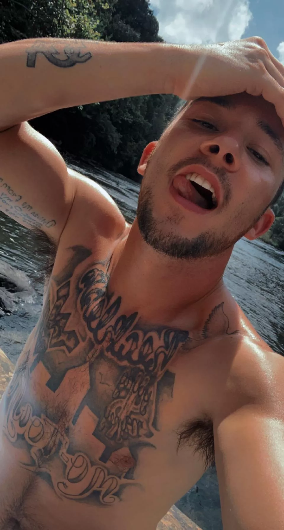 hey y’all 29 - ready for anything - new to only fans… tryna find some fun Onlyfans.com/burrskiii