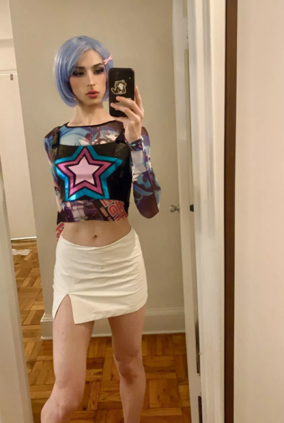 i don’t have a miku wig so i used a rem one