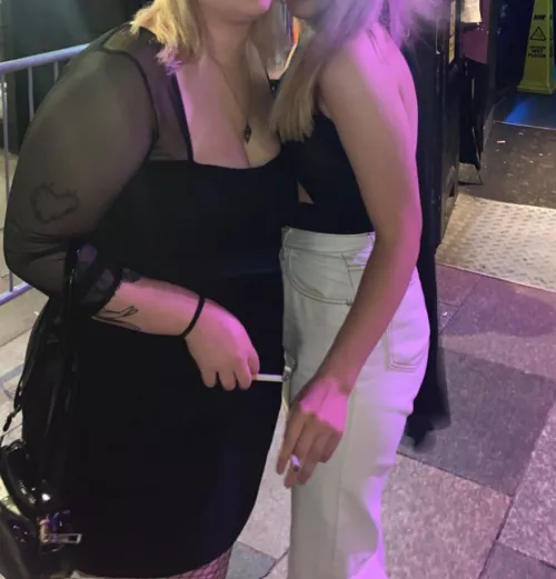 i forget how big i am until i’m next to a normal sized person lol