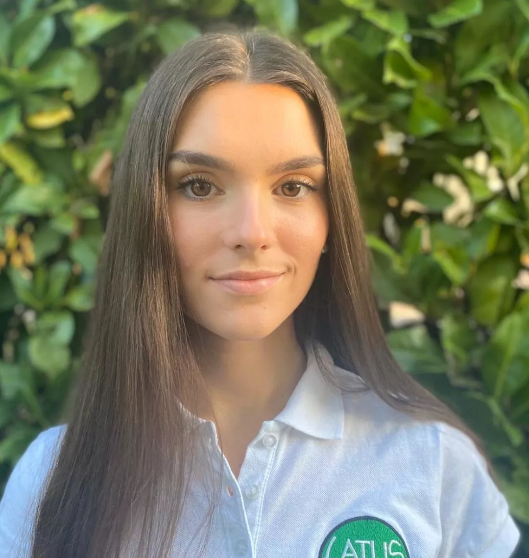 IRTR - thumbs up if you'd ruin her face