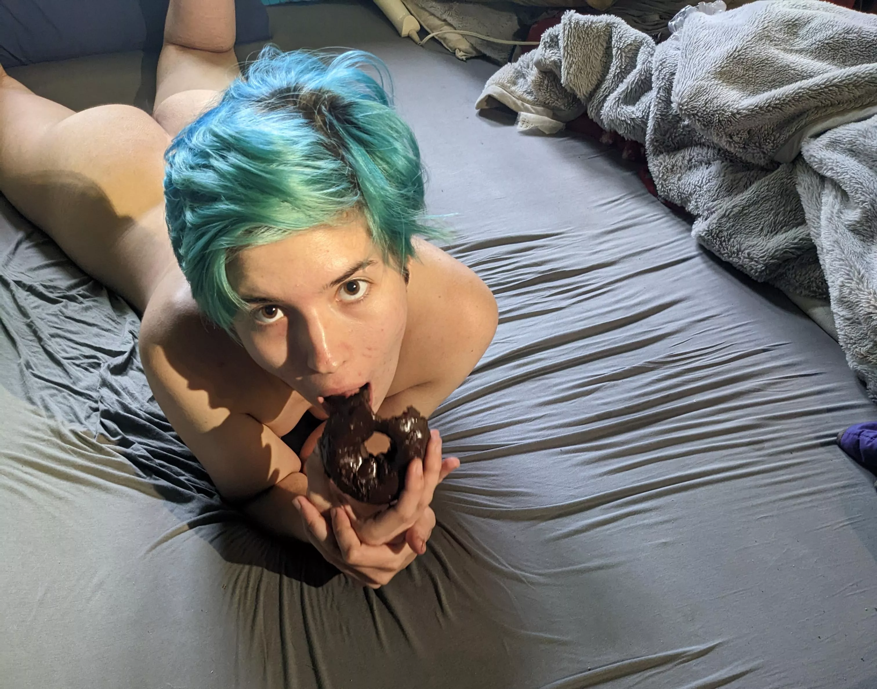 My (29m) boyfriend (26ftm) wanted to have a little photo shoot. Here's a taste he wanted to show. 😊