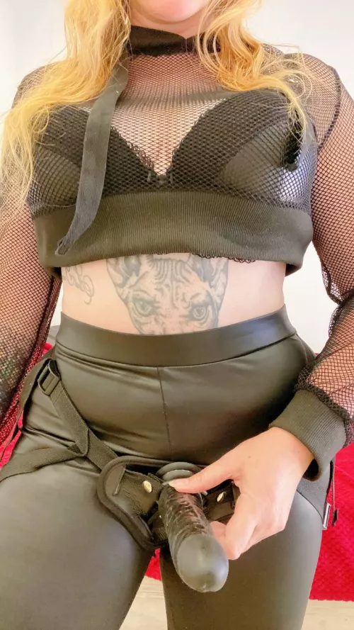 my dick missed your tight ass so much. Make her wet for the alpha mommy, you obedient beta