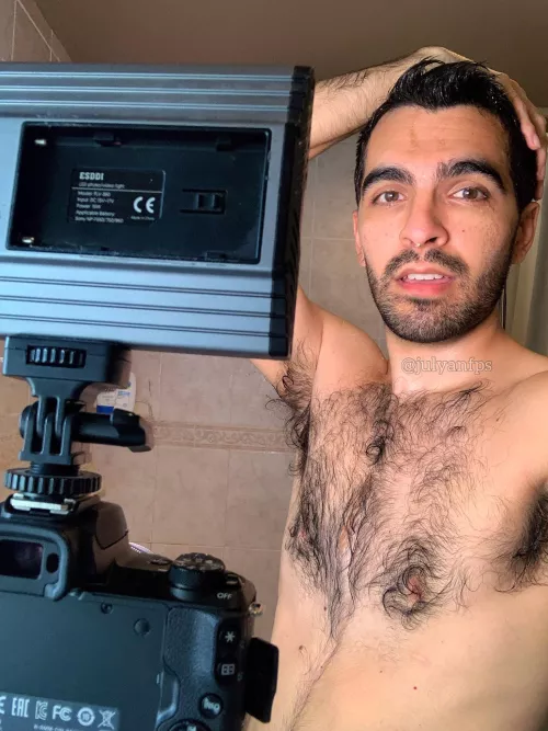 Pits this hairy need to be documented 😏