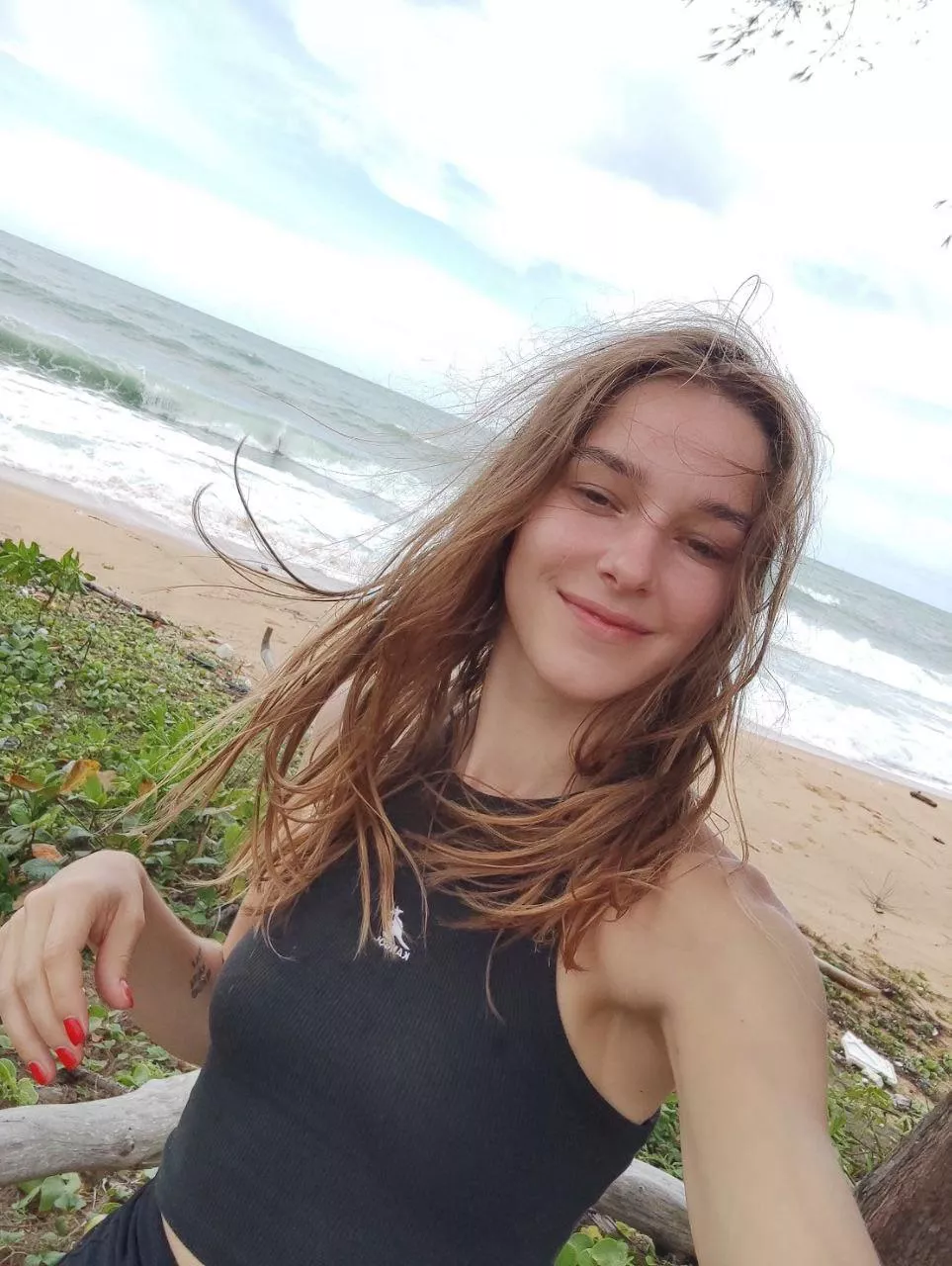 Sending positive vibes from the beach and a kiss