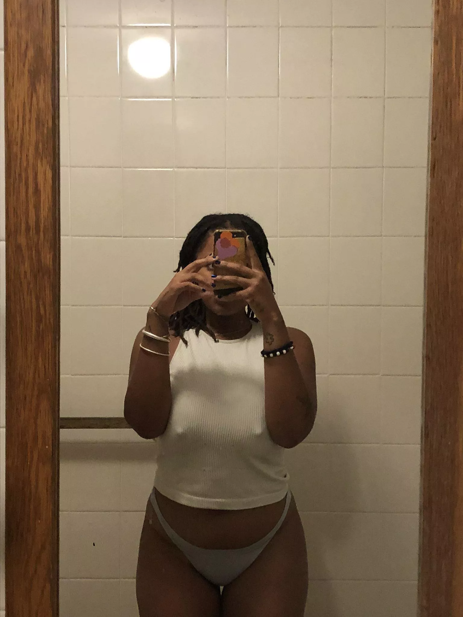 Spot the nipples ….