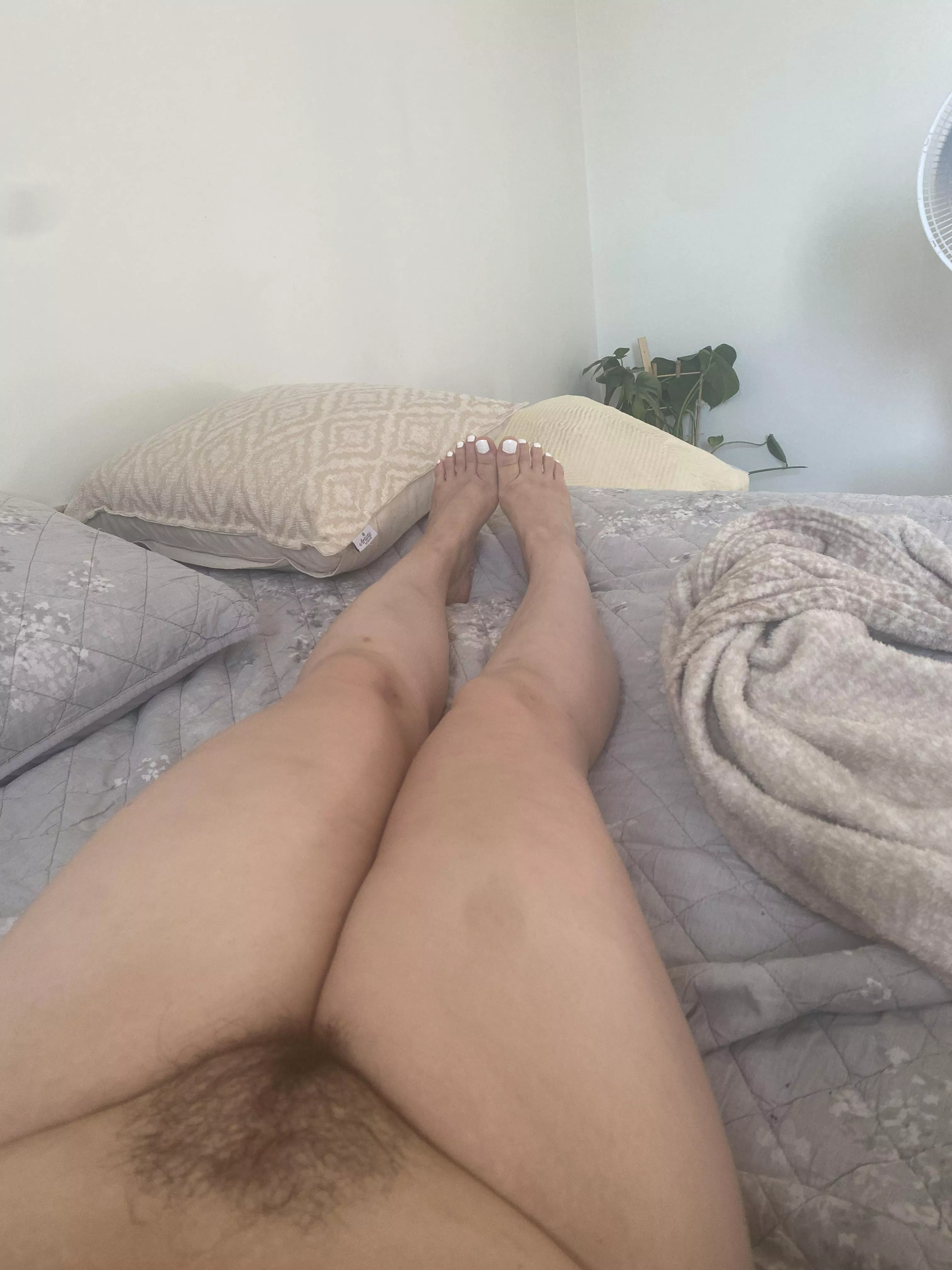 Would you lick my bush & my clit?