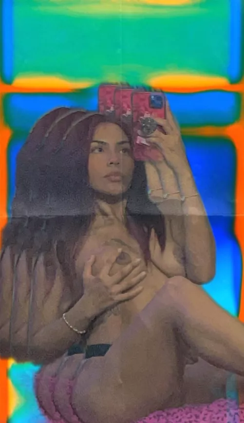 22 year old college student, message me for more ☺️