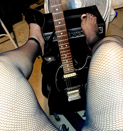 6 Inch Heels 💛🤍💜🖤