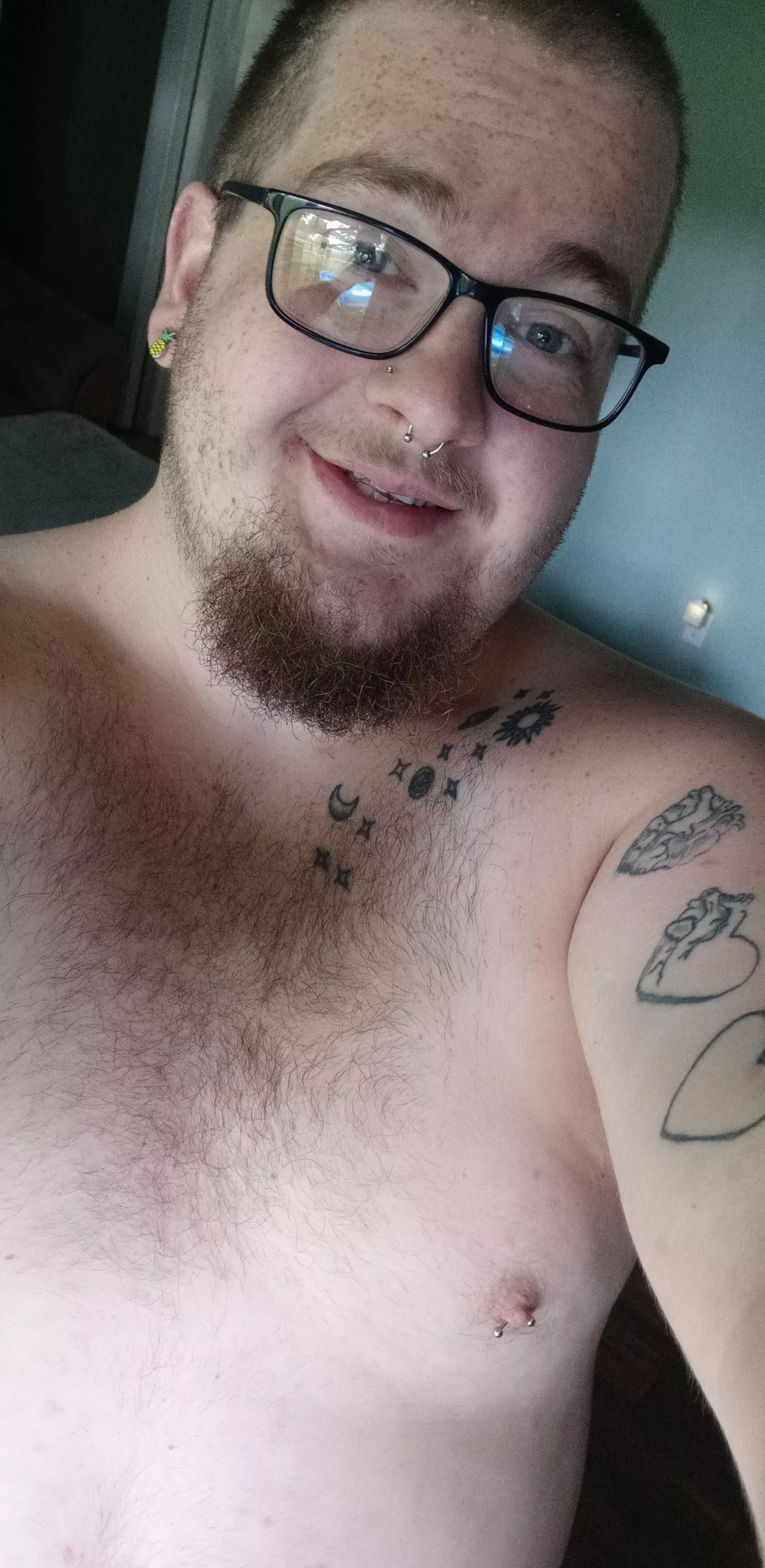 Bored and awake too early. anyone wanna chat ? 24 GAY M