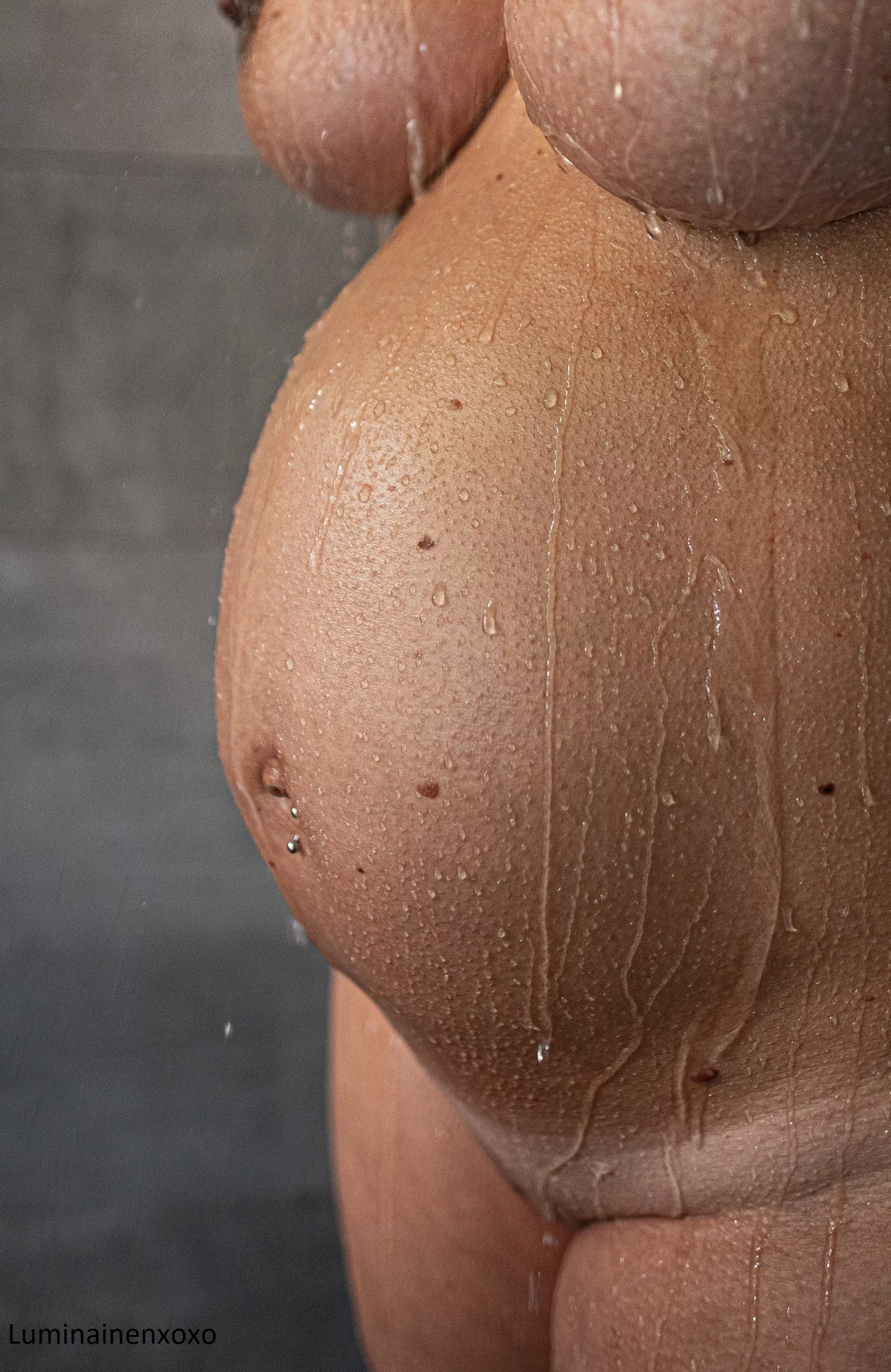 Can you wash all the parts that I can't reach anymore, please? (F40, Finland)