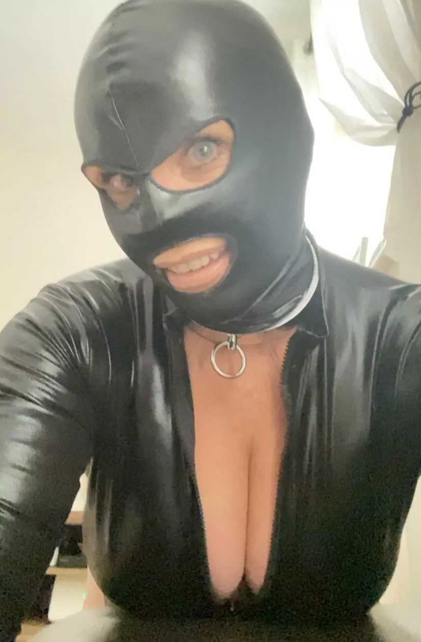 Day one of wearing a hood. Think it suits the bodysuit I’m wearing.