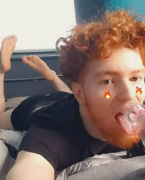 ginger twink ready to play 😋