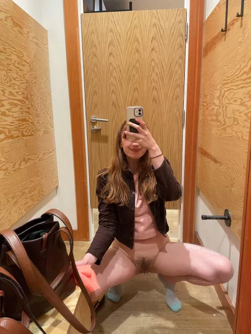 I think of you, Reddit, while my hairy pussy is undressed.