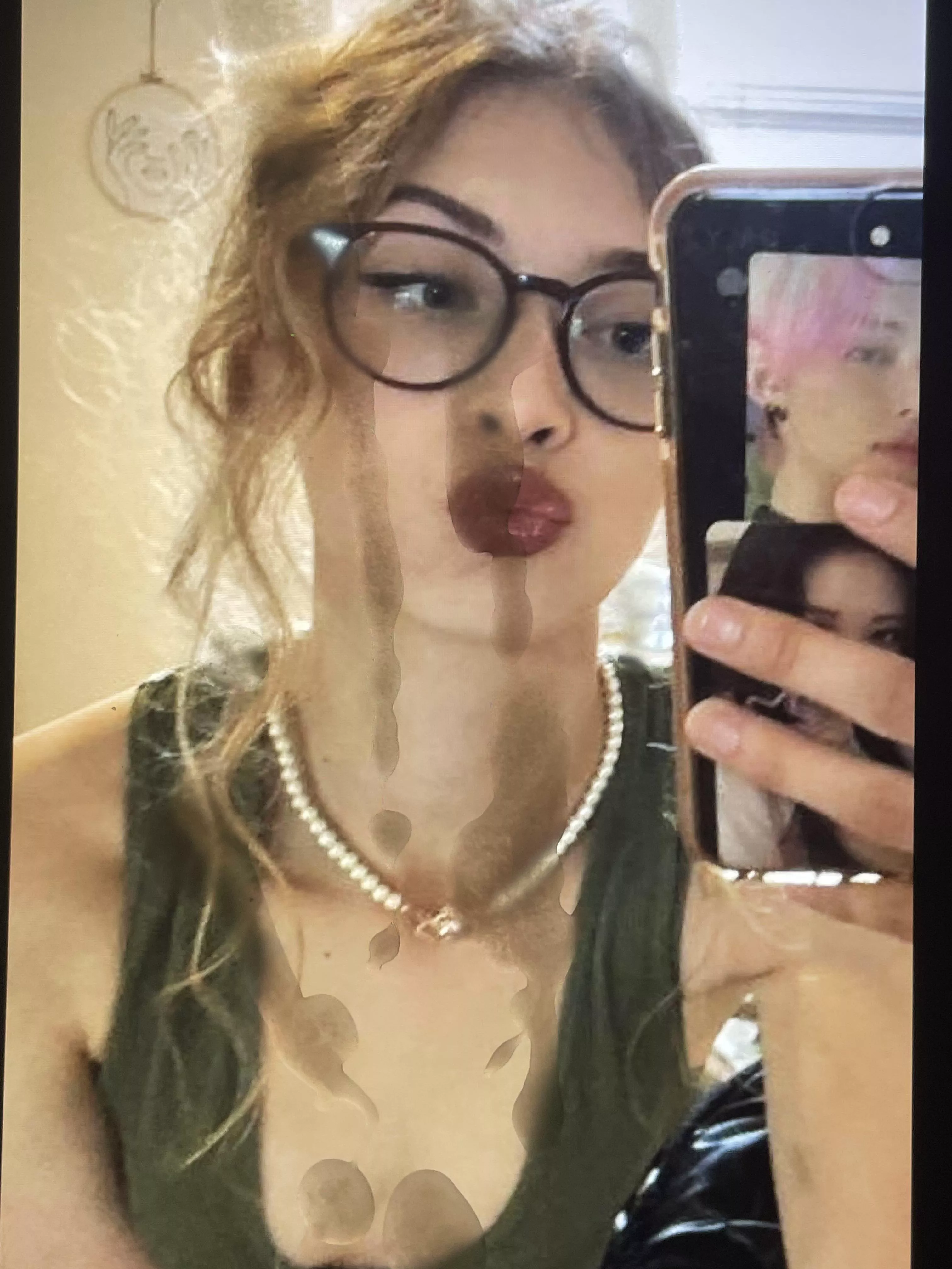 I’ll send Only CUM tributes you have to anyone you want, PM *Im NOT tributing, just sending tributes you already have*