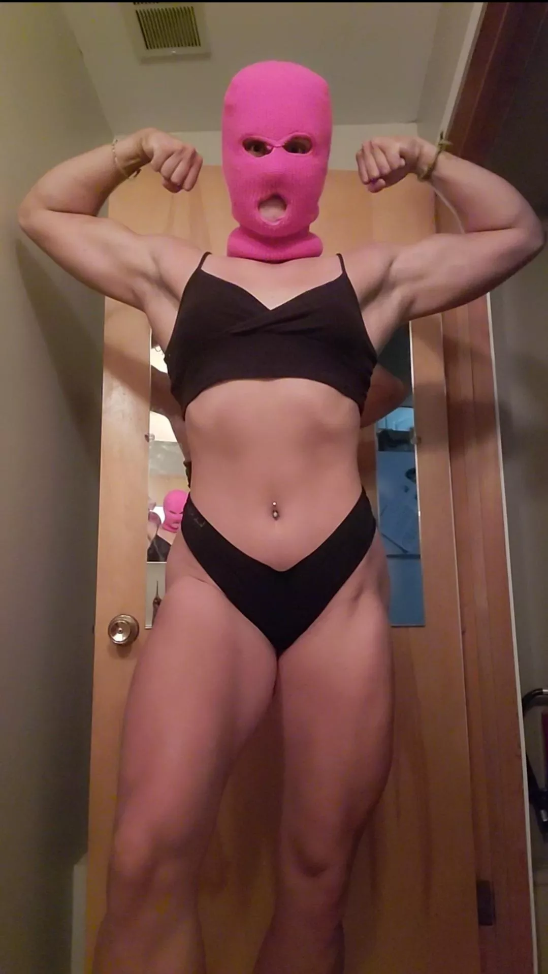 I'm your muscle goddess🙈