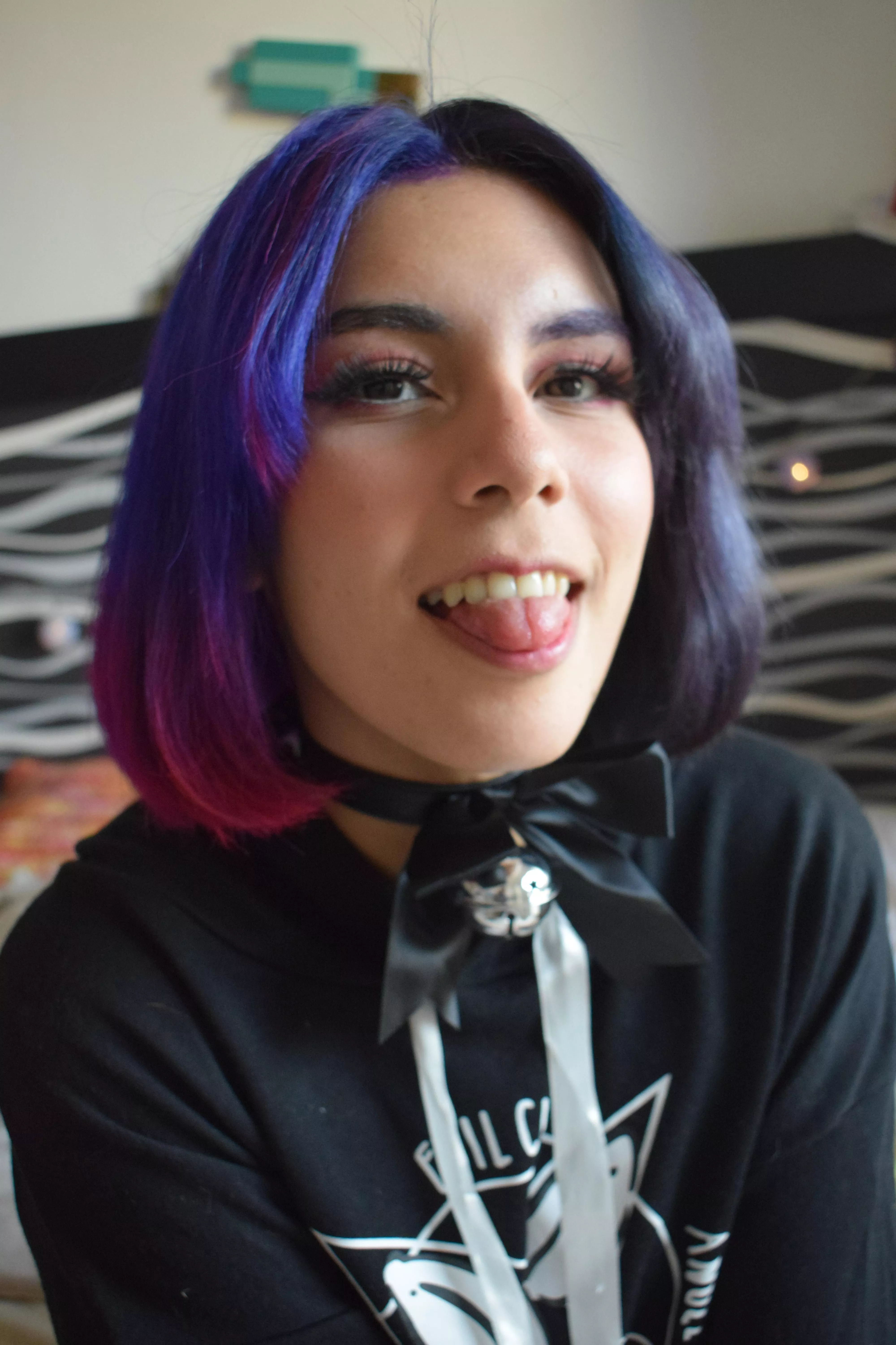 I've never tasted an older man before... 🥺👉👈