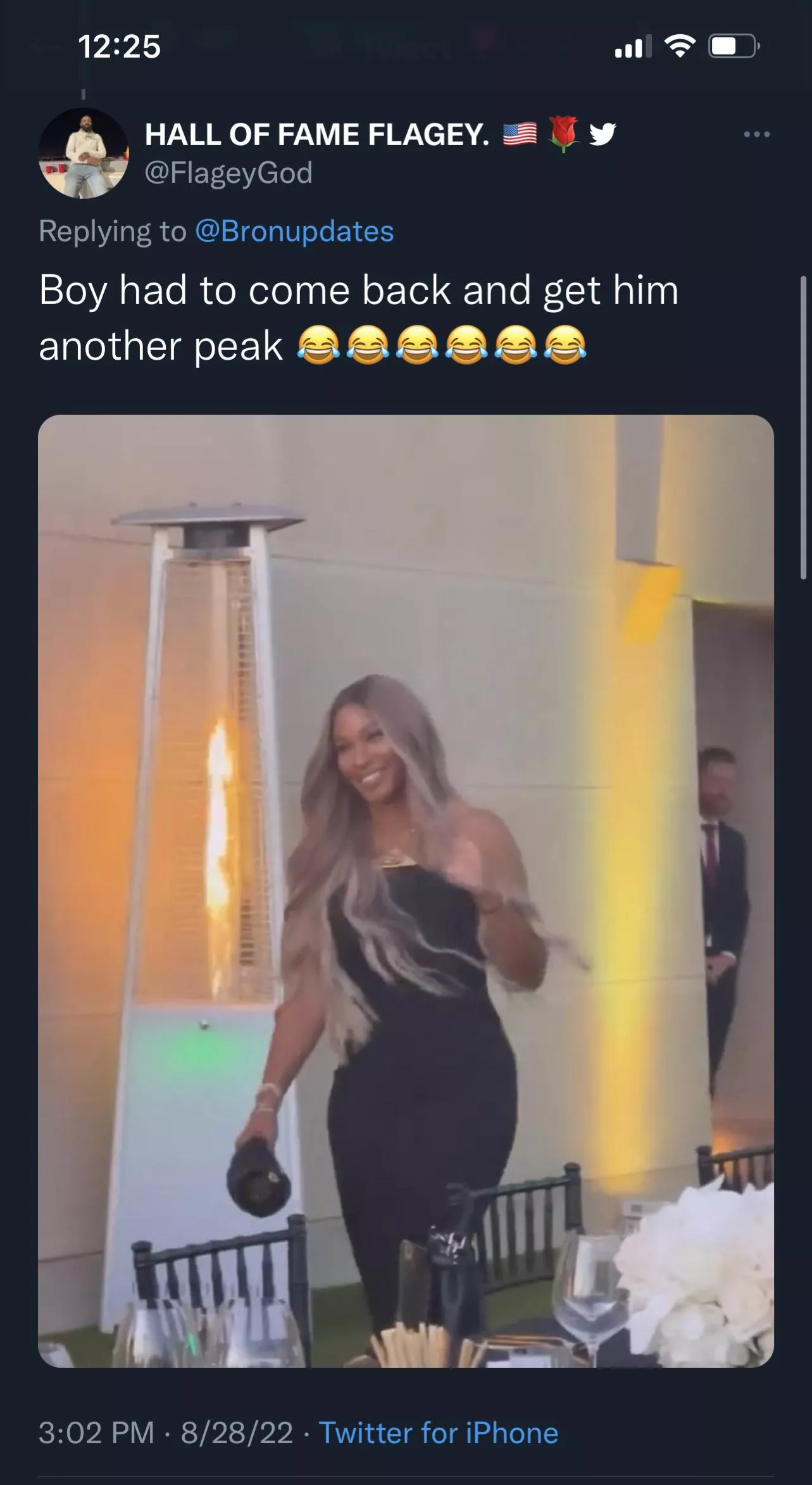 Lebron better watch out cause them white boys lurking waiting to give his wife bwc😈