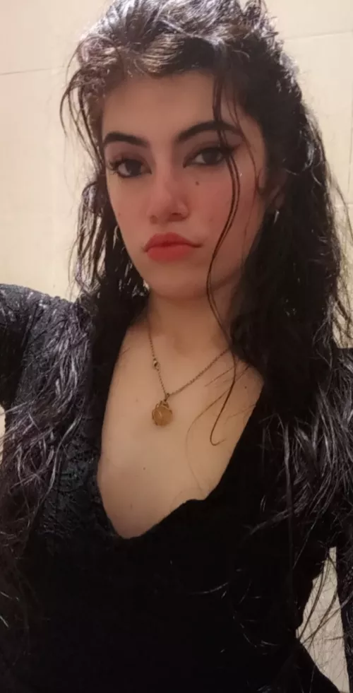 [selling] I'm taking new slaves in today and making new debt contracts. Chop, chop puppy, Mommy is waiting. Kik: angelgoddess263