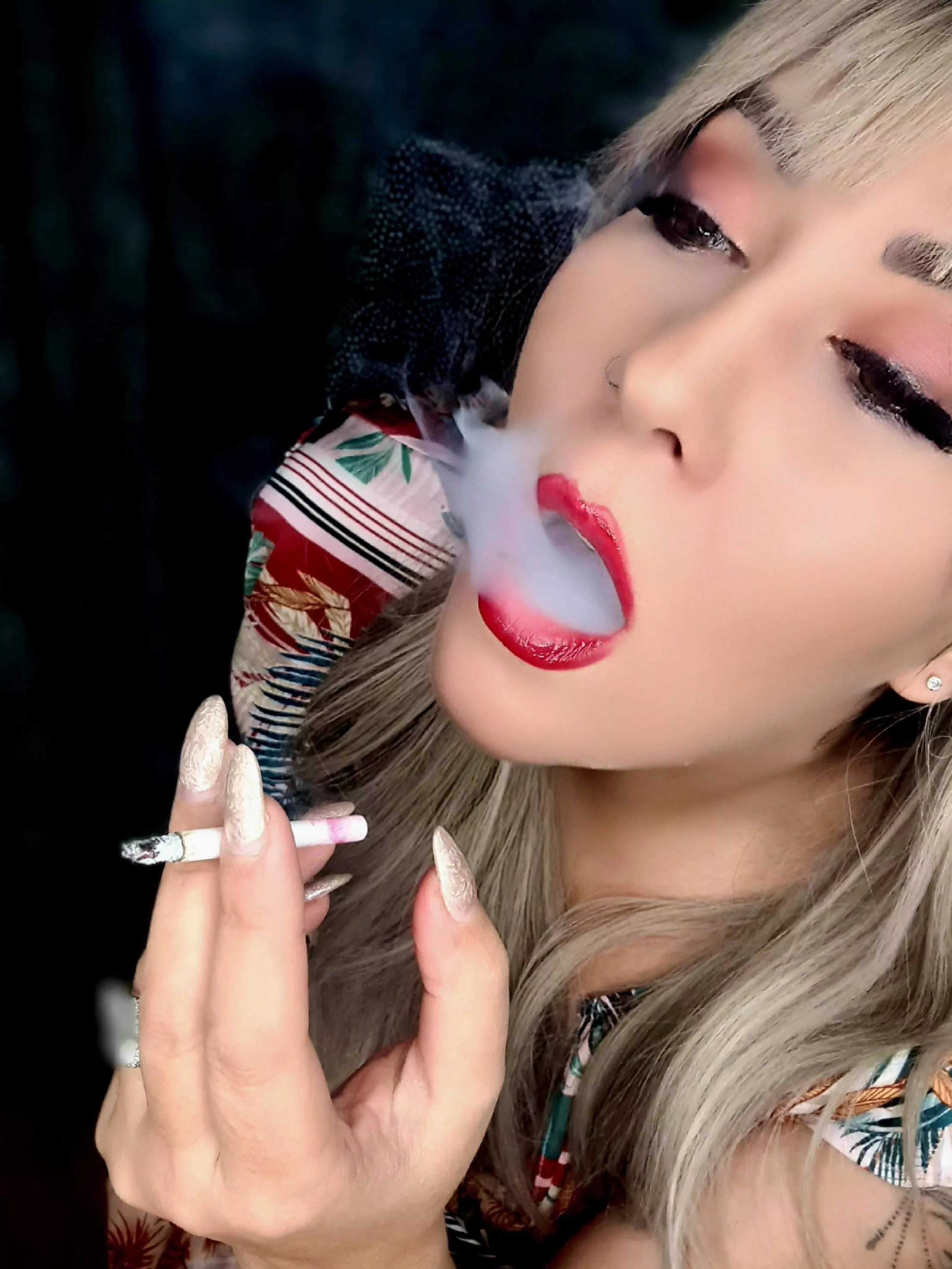 🚬 🔥 Smoking hot