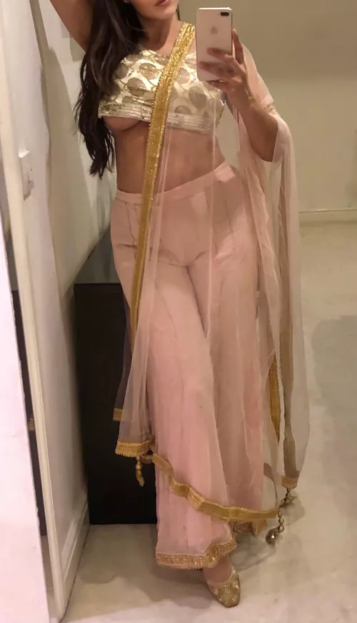 Underboob is to a man what power is to a woman...👄 British Punjabi Indian