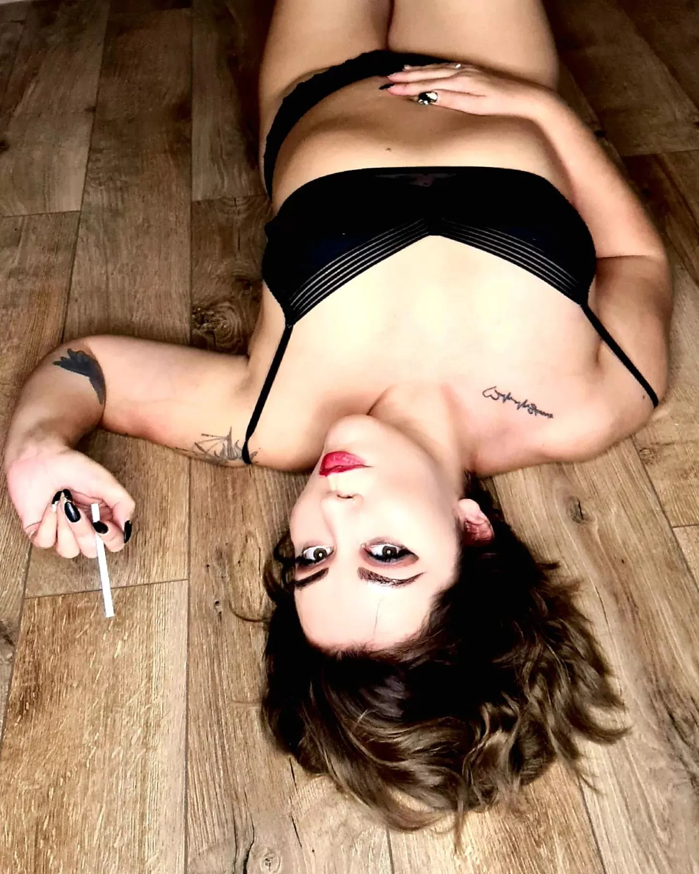 Breakfast is served 😋 🚬☕️