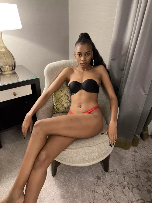 Crossedlegs for youu