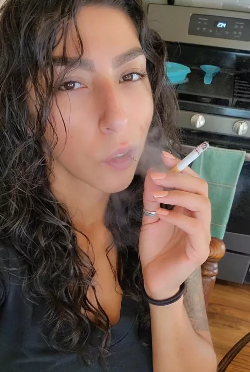 First thing I do when I get home from work is smoke in the kitchen 💨