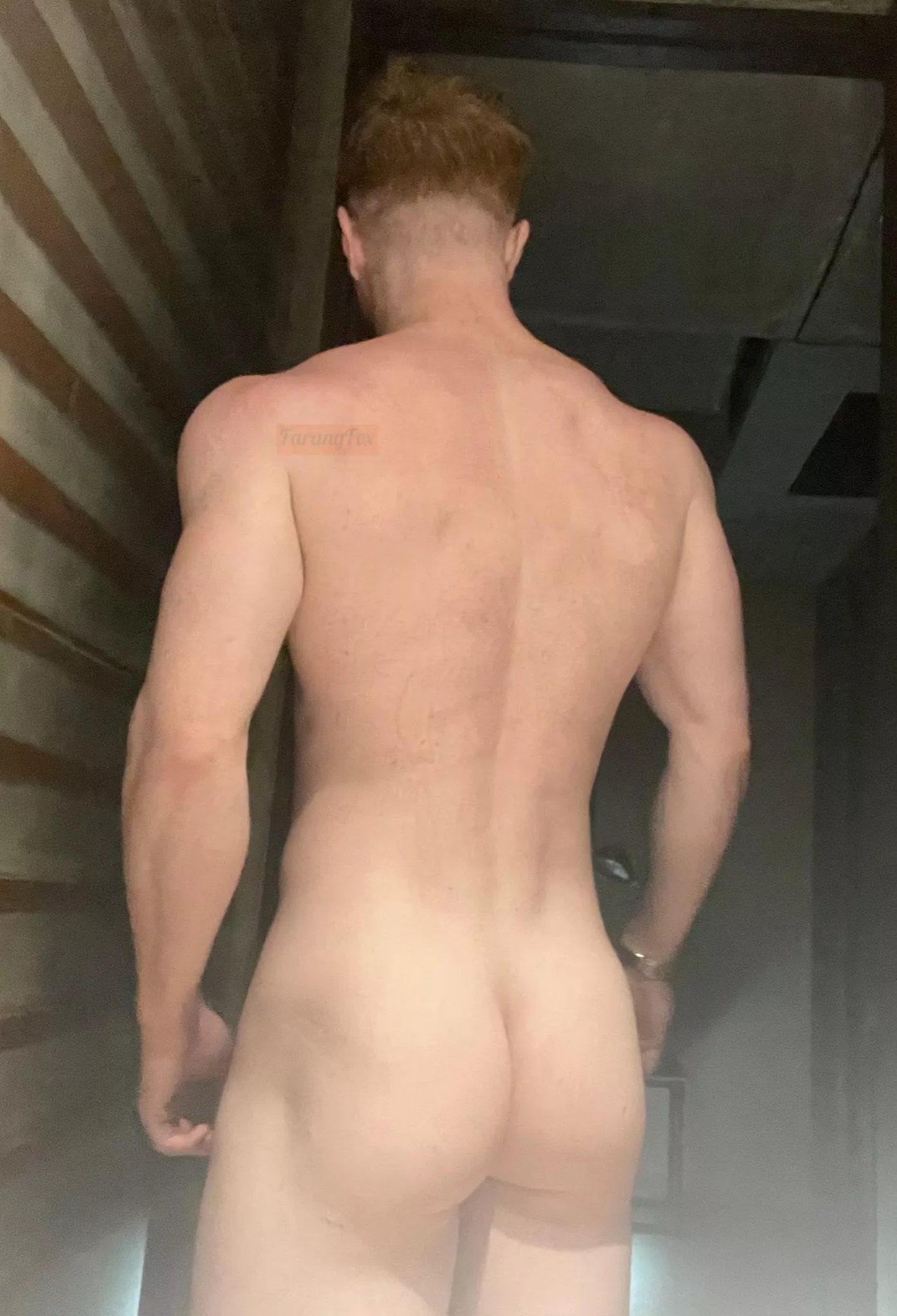 I know you want to touch me