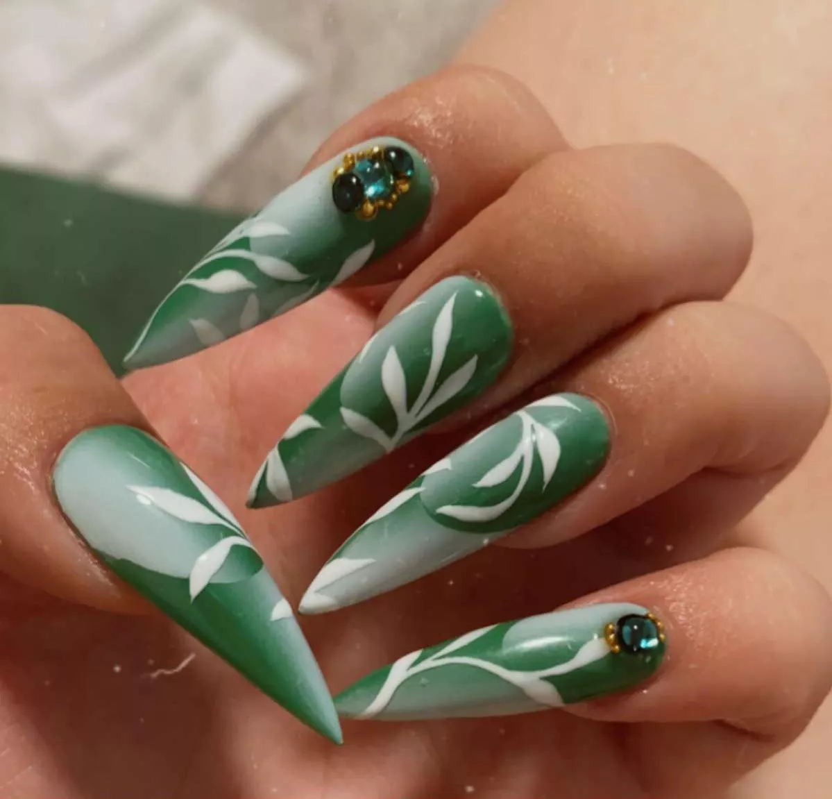 If you need head or back scratches, I’m your girl😏