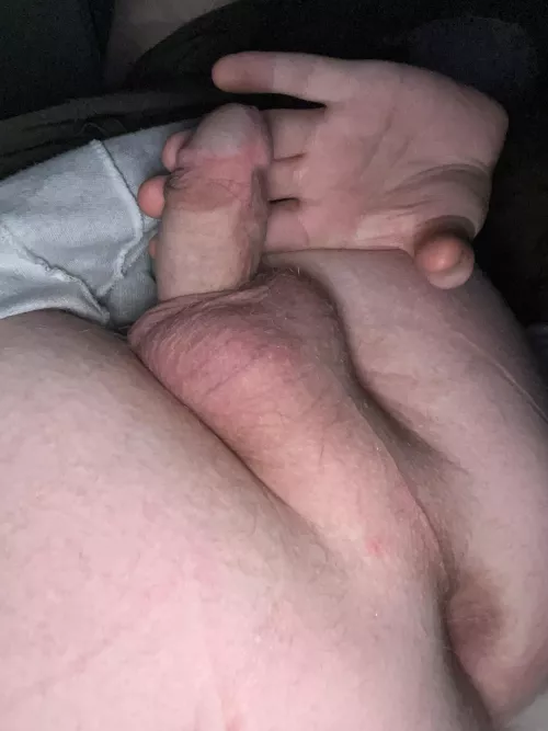 My Dick looks tiny 😳