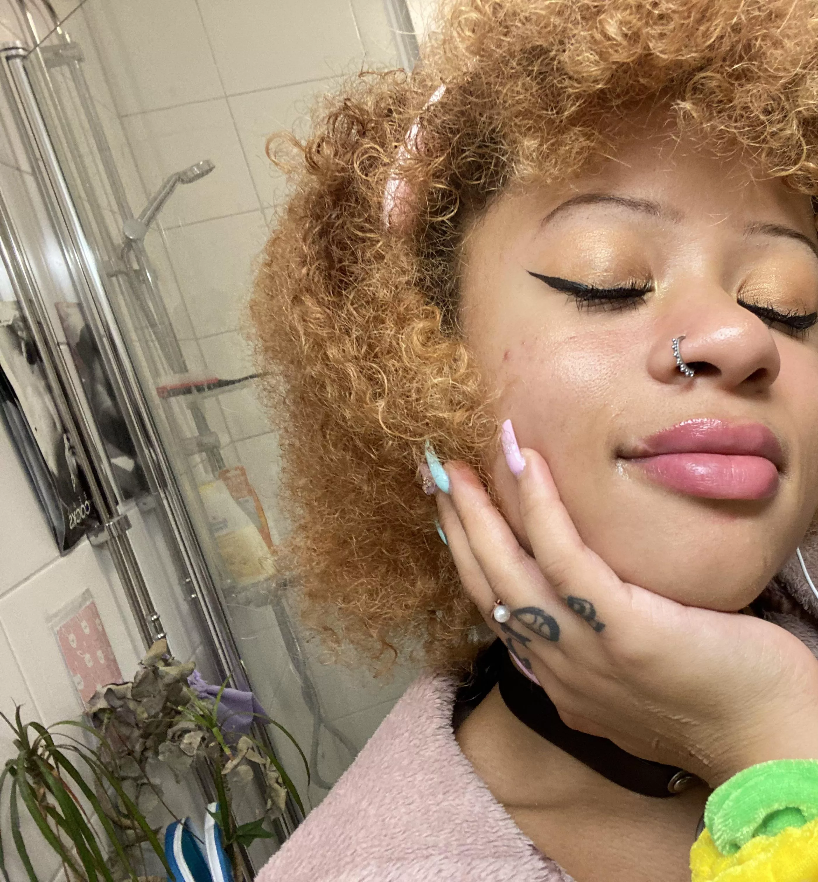 Peachy & softcore today 🍂💞