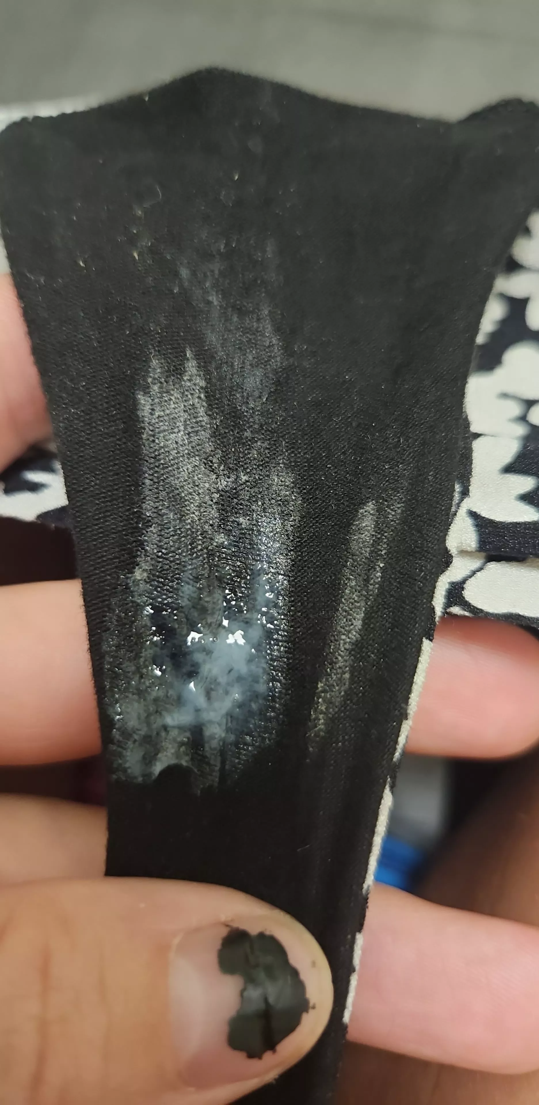 started sharing sexy photos on reddit, now im dripping