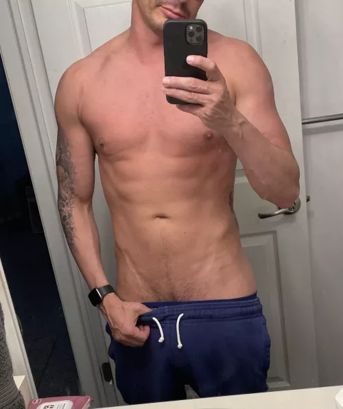 Stomach veins anyone?