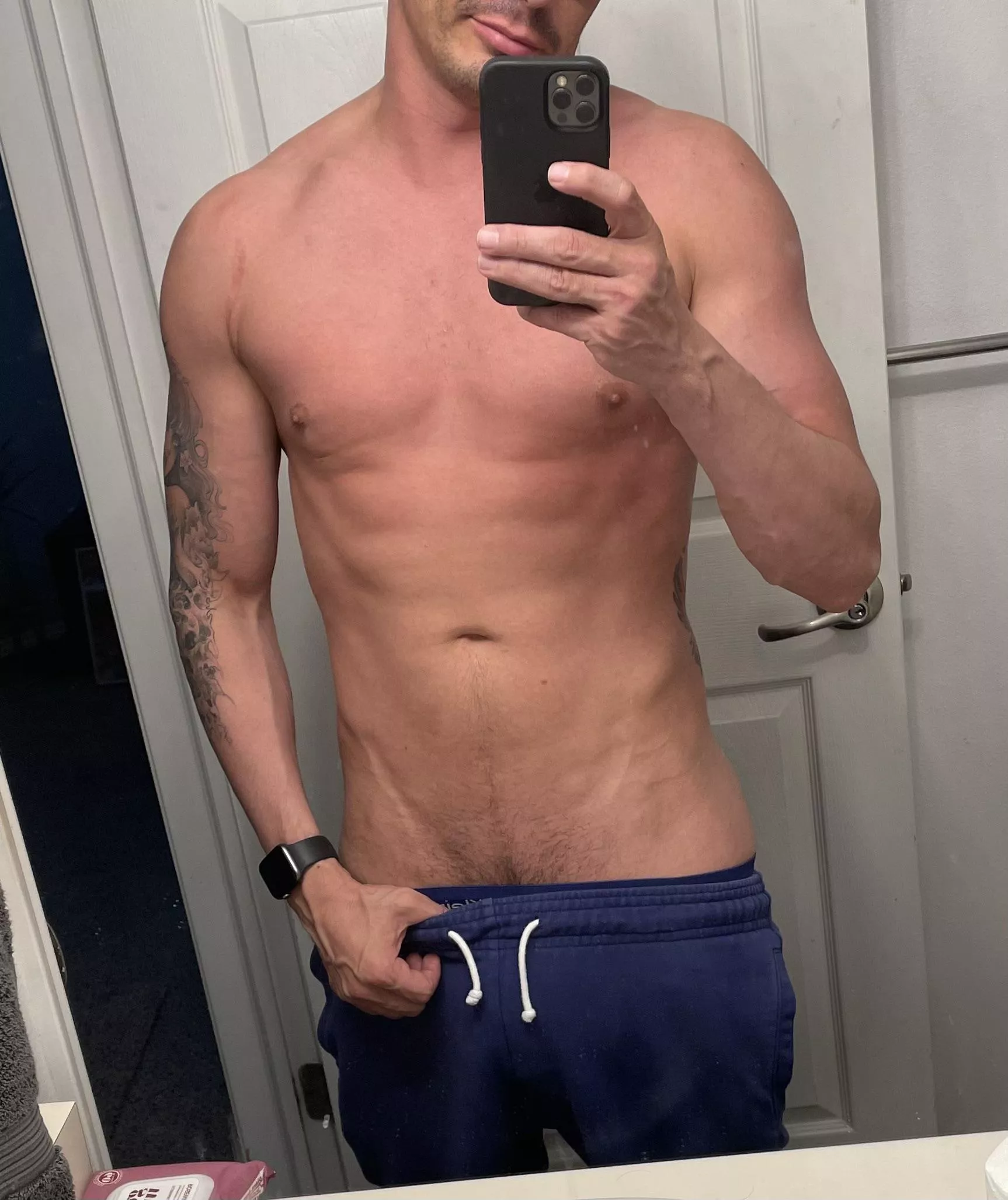 Stomach veins anyone?