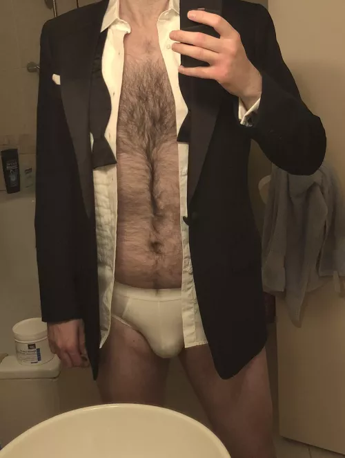 There isn’t enough tuxedo porn out there. Doing my bit to change things.