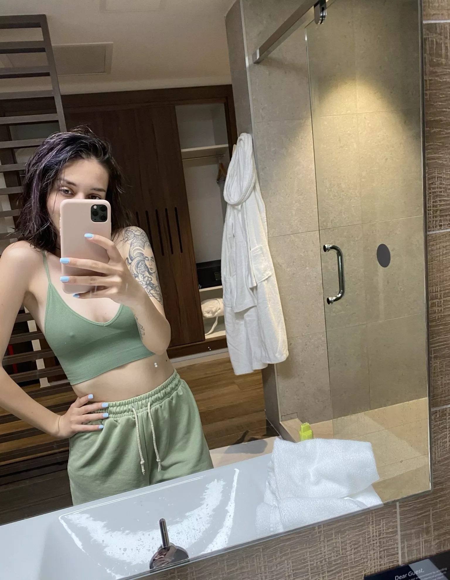 would I catch your eyes if you saw me like this?😸