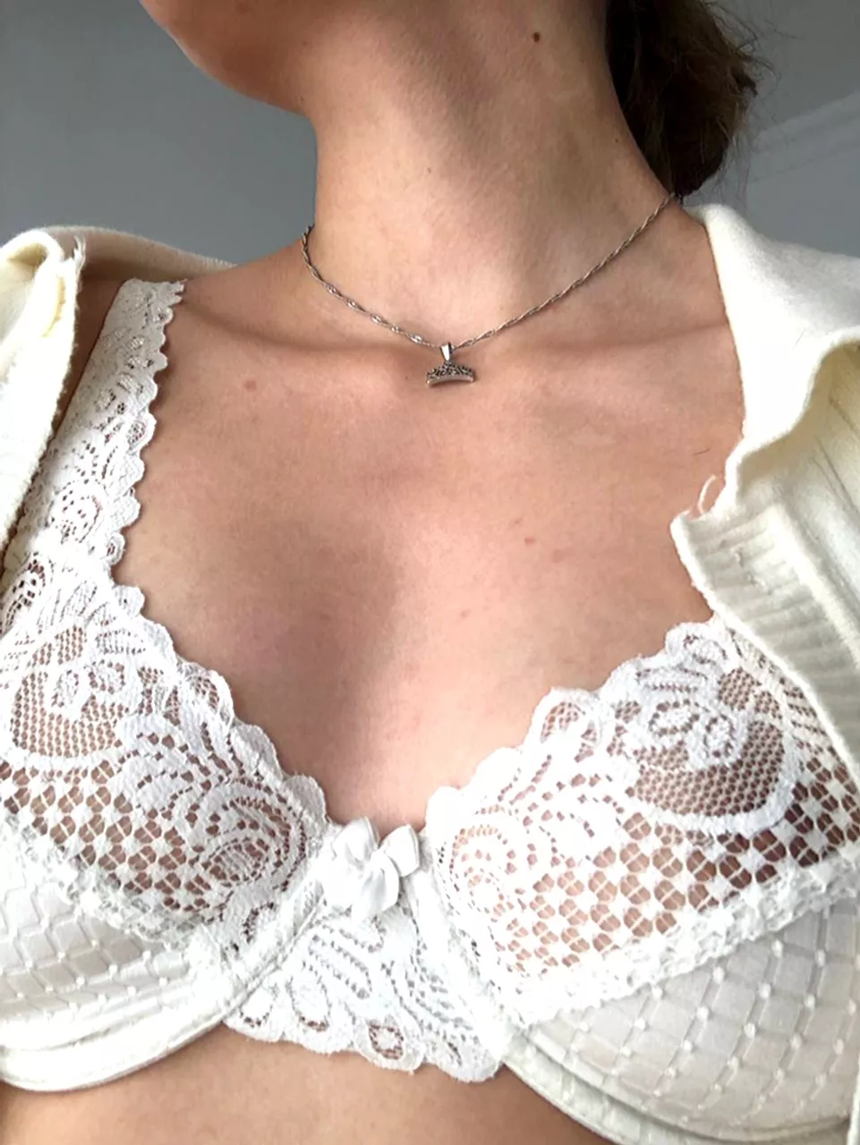 Would you fuck my ass on the first date?😊